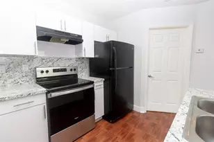 18308 NW 68th Ave, Hialeah, FL 33015 - Photo 2