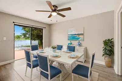 2555 W 65th St, Hialeah, FL 33016 - Photo 14