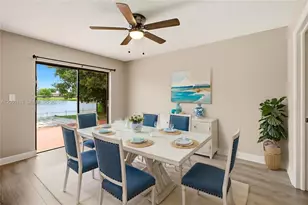 2555 W 65th St, Hialeah, FL 33016 - Photo 14