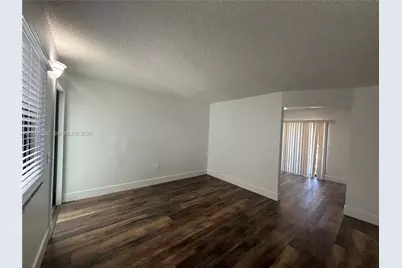 529 SW 4th St #301, Miami, FL 33130 - Photo 14
