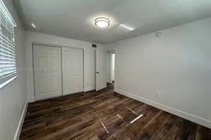 529 SW 4th St, Miami, FL 33130 - Photo 22