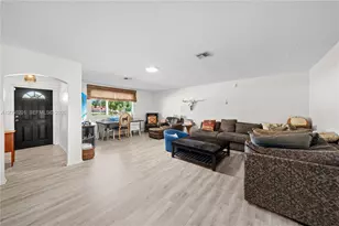 1068 D Rd, Loxahatchee, FL 33470 - Photo 14