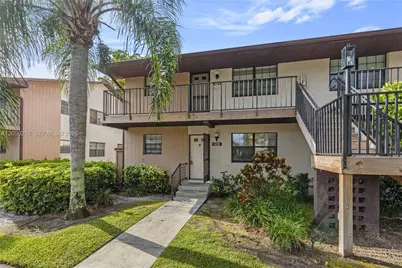 5236 Treetops Drive #L-104, Naples, FL 34113 - Photo 2