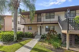 5236 Treetops Dr, Naples, FL 34113 - Photo 2