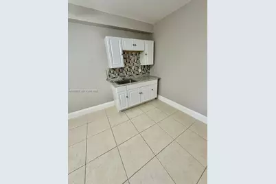 19853 NW 64th Pl, Hialeah, FL 33015 - Photo 20