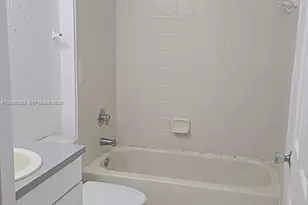 1308 Belmont Ln, North Lauderdale, FL 33068 - Photo 10