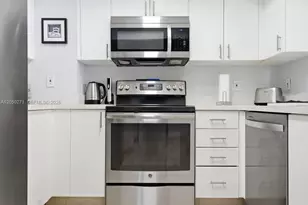 17375 Collins Ave, Sunny Isles Beach, FL 33160 - Photo 10