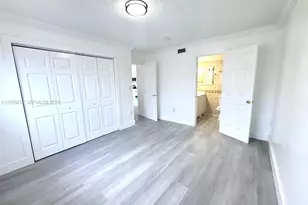 2740 W 62nd St, Hialeah, FL 33016 - Photo 8
