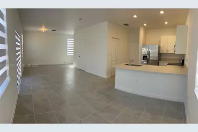 2651 SE 24th Dr, Homestead, FL 33035 - Photo 4
