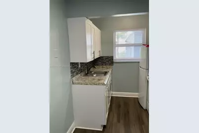 2137 Hayes St #18, Hollywood, FL 33020 - Photo 2