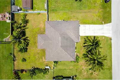 1728 NE 22nd Ter, Other City - In The State Of Florida, FL 33909 - Photo 6