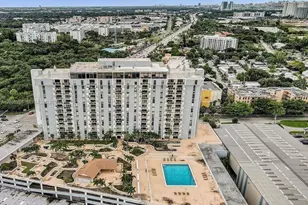 13499 Biscayne Blvd, North Miami, FL 33181 - Photo 20