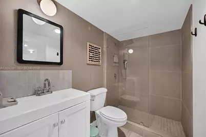 345 Ocean Dr #623, Miami Beach, FL 33139 - Photo 38