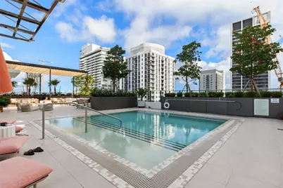 11 NE 6th St #2605, Miami, FL 33132 - Photo 32