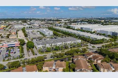 7855 NW 46th St #3, Doral, FL 33166 - Photo 2