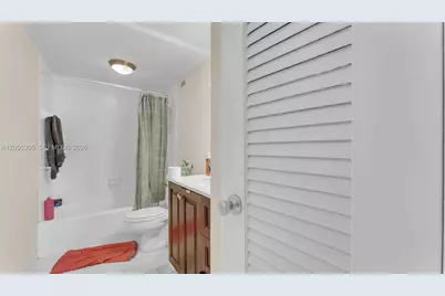 2899 Collins Ave #702, Miami Beach, FL 33140 - Photo 10