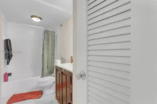 2899 Collins Ave, Miami Beach, FL 33140 - Photo 10