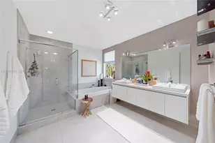 7515 NW 99th Ave, Doral, FL 33178 - Photo 12