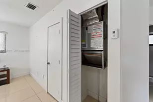 1911 NW 30th St, Miami, FL 33142 - Photo 12