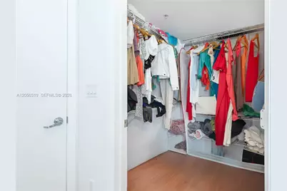 90 SW 3rd St #2113, Miami, FL 33130 - Photo 10