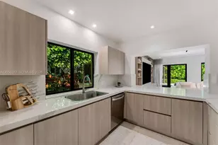 771 Fairway Dr, Miami Beach, FL 33141 - Photo 8