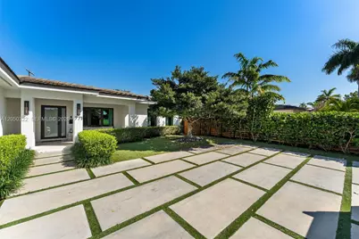 771 Fairway Dr, Miami Beach, FL 33141 - Photo 4