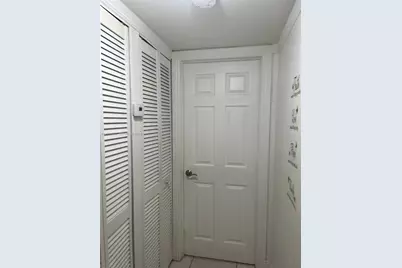 1265 W 24th St #121, Hialeah, FL 33010 - Photo 6