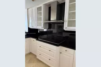 21200 Point Pl #1403, Aventura, FL 33180 - Photo 10
