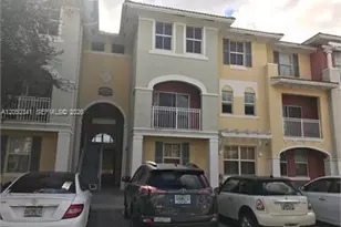 10902 NW 83rd St, Doral, FL 33178 - Photo 2