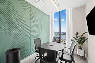 121 NE 5th St, Miami, FL 33132 - Photo 28