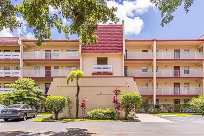 1030 Country Club Dr #405, Margate, FL 33063 - Photo 14