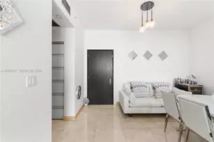 900 Biscayne Blvd, Miami, FL 33132 - Photo 22