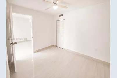 6345 W 16th Ave, Hialeah, FL 33012 - Photo 6