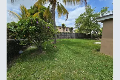 724 SW 7th Ter #1-2, Hallandale Beach, FL 33009 - Photo 14