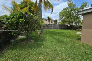 724 SW 7th Terrace, Hallandale Beach, FL 33009 - Photo 14