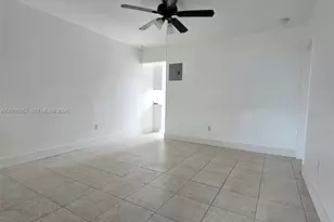 724 SW 7th Terrace, Hallandale Beach, FL 33009 - Photo 8