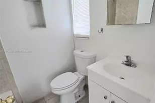 724 SW 7th Terrace, Hallandale Beach, FL 33009 - Photo 18