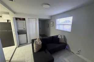 2211 NW 82nd St, Miami, FL 33147 - Photo 8