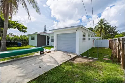 641 SW 6th St, Hallandale Beach, FL 33009 - Photo 2