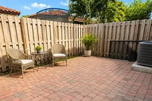 125 SE 34th Terrace, Homestead, FL 33033 - Photo 12