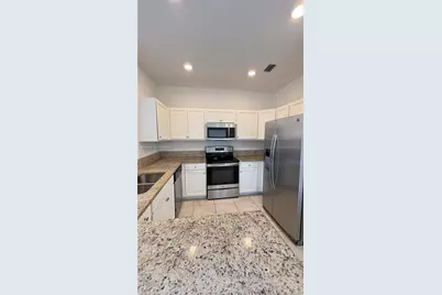 125 SE 34th Ter, Homestead, FL 33033 - Photo 12