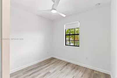125 SE 34th Ter, Homestead, FL 33033 - Photo 14