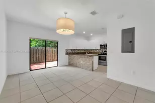 582 NE 207th St, Miami, FL 33179 - Photo 10