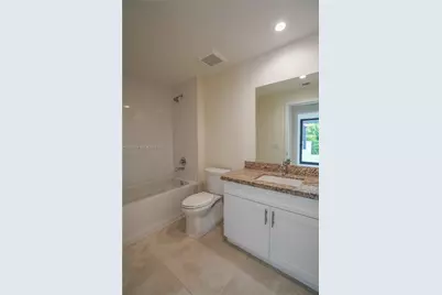 1091 Galiano St #304, Coral Gables, FL 33134 - Photo 14