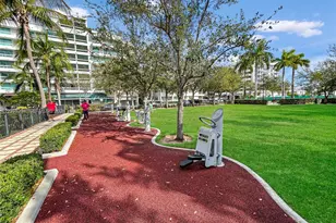 1025 92nd St, Bay Harbor Islands, FL 33154 - Photo 34