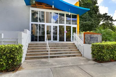 444 NE 30th St #502, Miami, FL 33137 - Photo 2