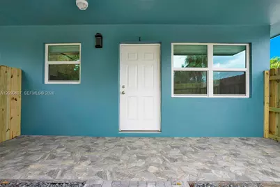 929 South N St #4, Lake Worth, FL 33460 - Photo 2
