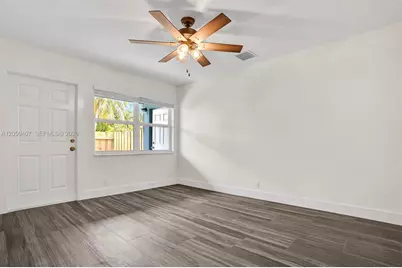 929 South N St #4, Lake Worth, FL 33460 - Photo 8