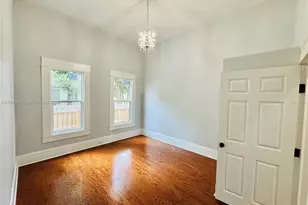 1017 E 19th Ave, Tampa, FL 33605 - Photo 8
