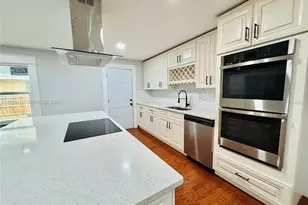 1017 E 19th Ave, Tampa, FL 33605 - Photo 10